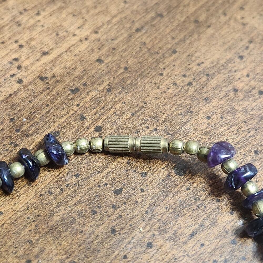 Vintage Amethyst Chip Necklace Purple Gemstone Brass Tone Barrel Clasp Boho 17" - Picture 2 of 11